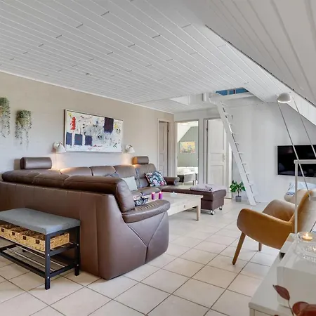 Holiday home Alwina - 2-5km From The Sea By Interhome