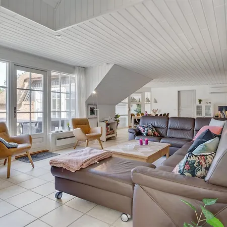 Alwina - 2-5km From The Sea By Interhome